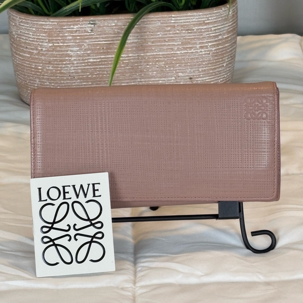 NWOT -Loewe Linen Continental Bi-Fold Wallet